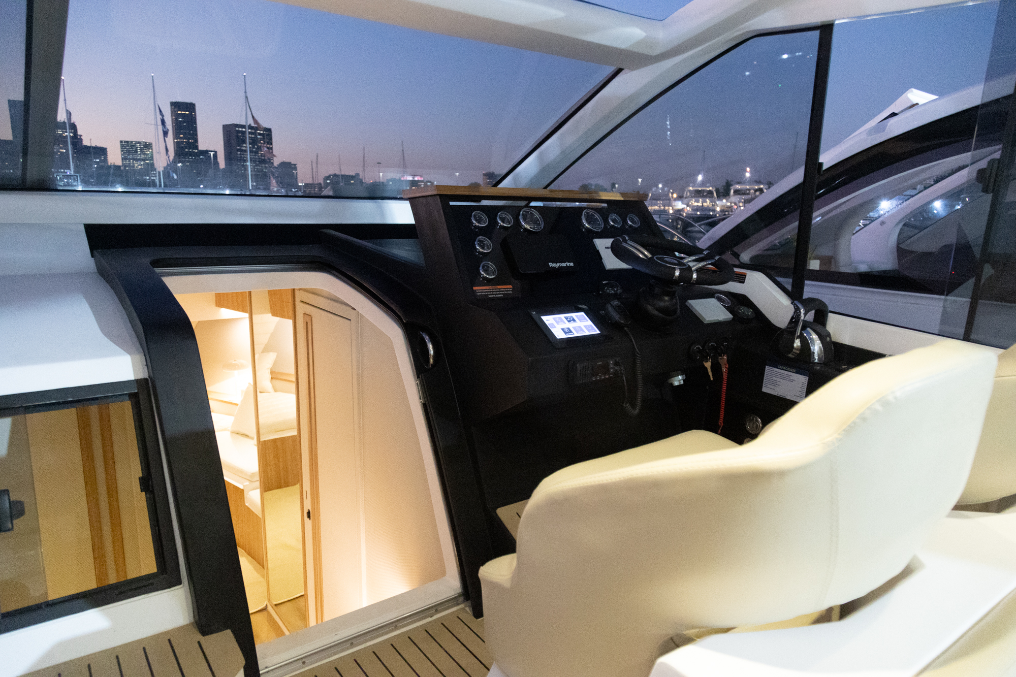 Coral 40 Sea Breeze define novo marco do estaleiro carioca